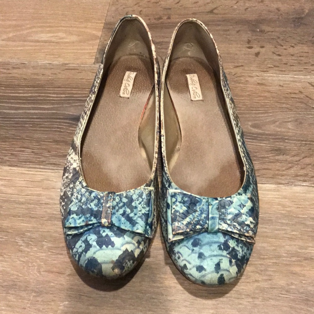 Super cute hombre Blue leather flats